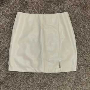 Gilli Ivory Leather Mini Skirt - Small